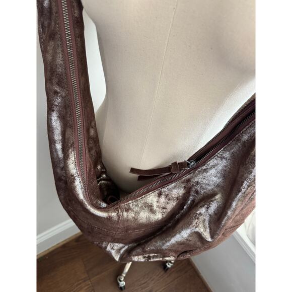 Free People We The Free Sparta Sling Bag Crossbody Pyrite Brown Metallic NWT - Picture 2 of 5